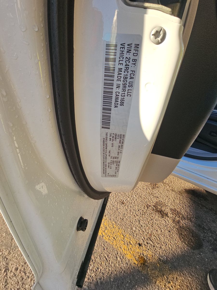 2024 Chrysler Pacifica Touring L FWD