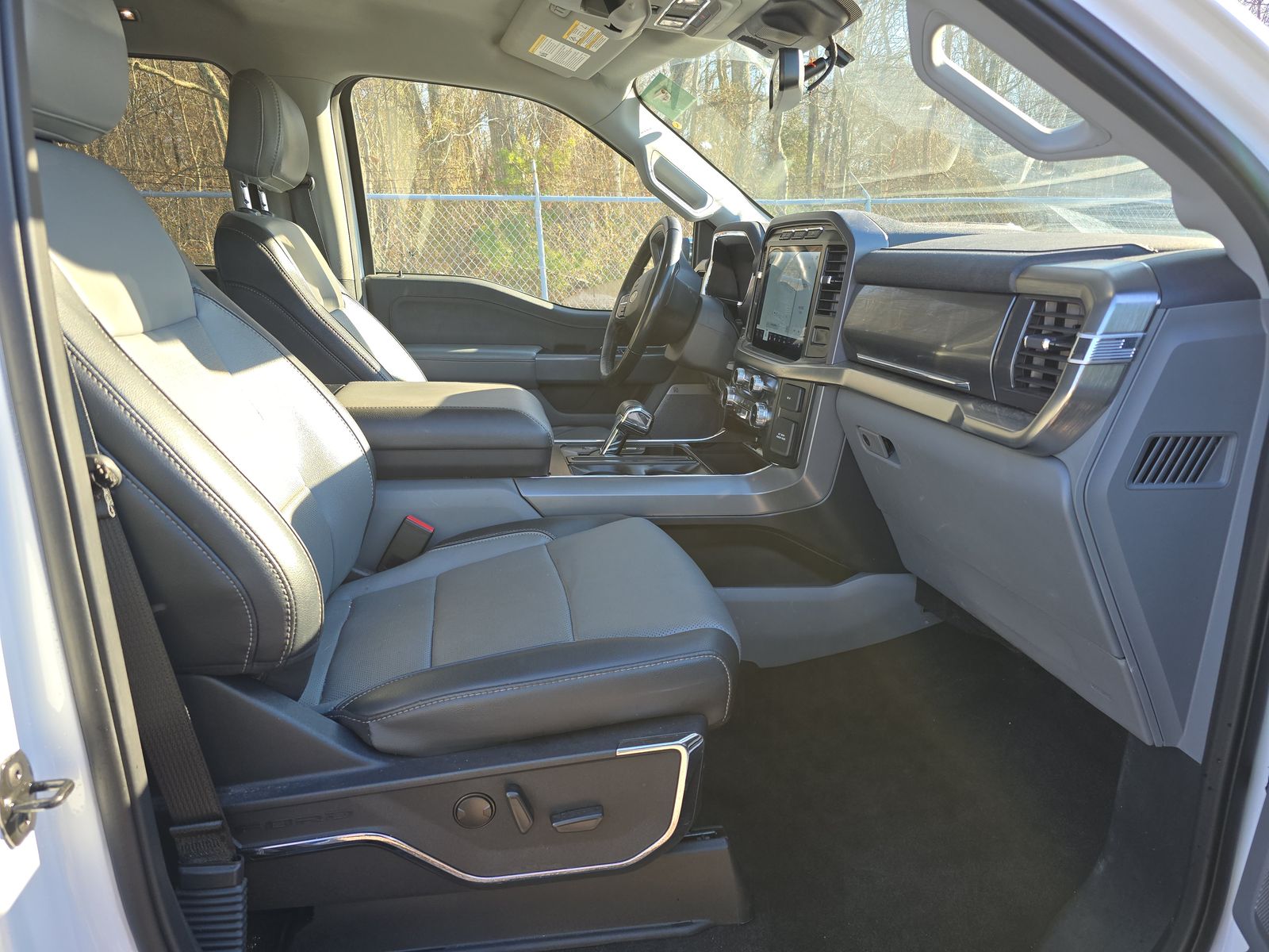 2023 Ford F-150 Lariat AWD