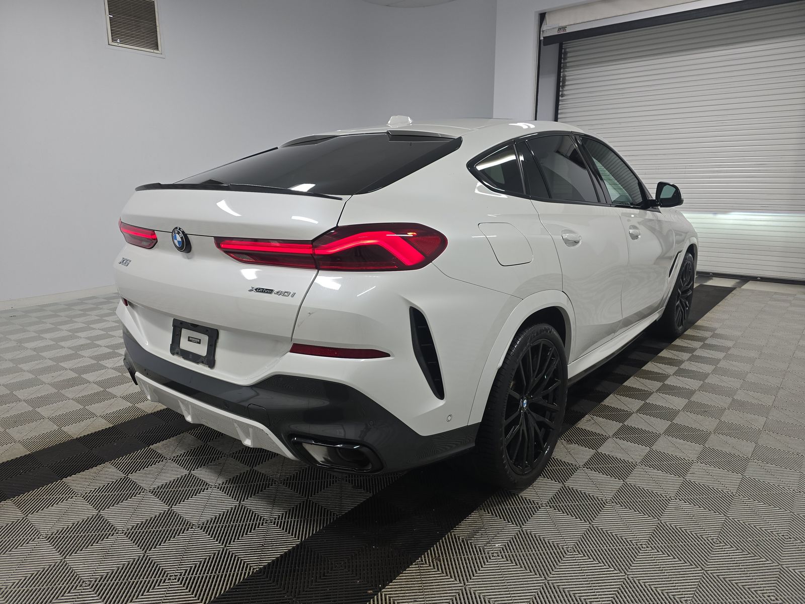 2024 BMW X6 xDrive40i AWD