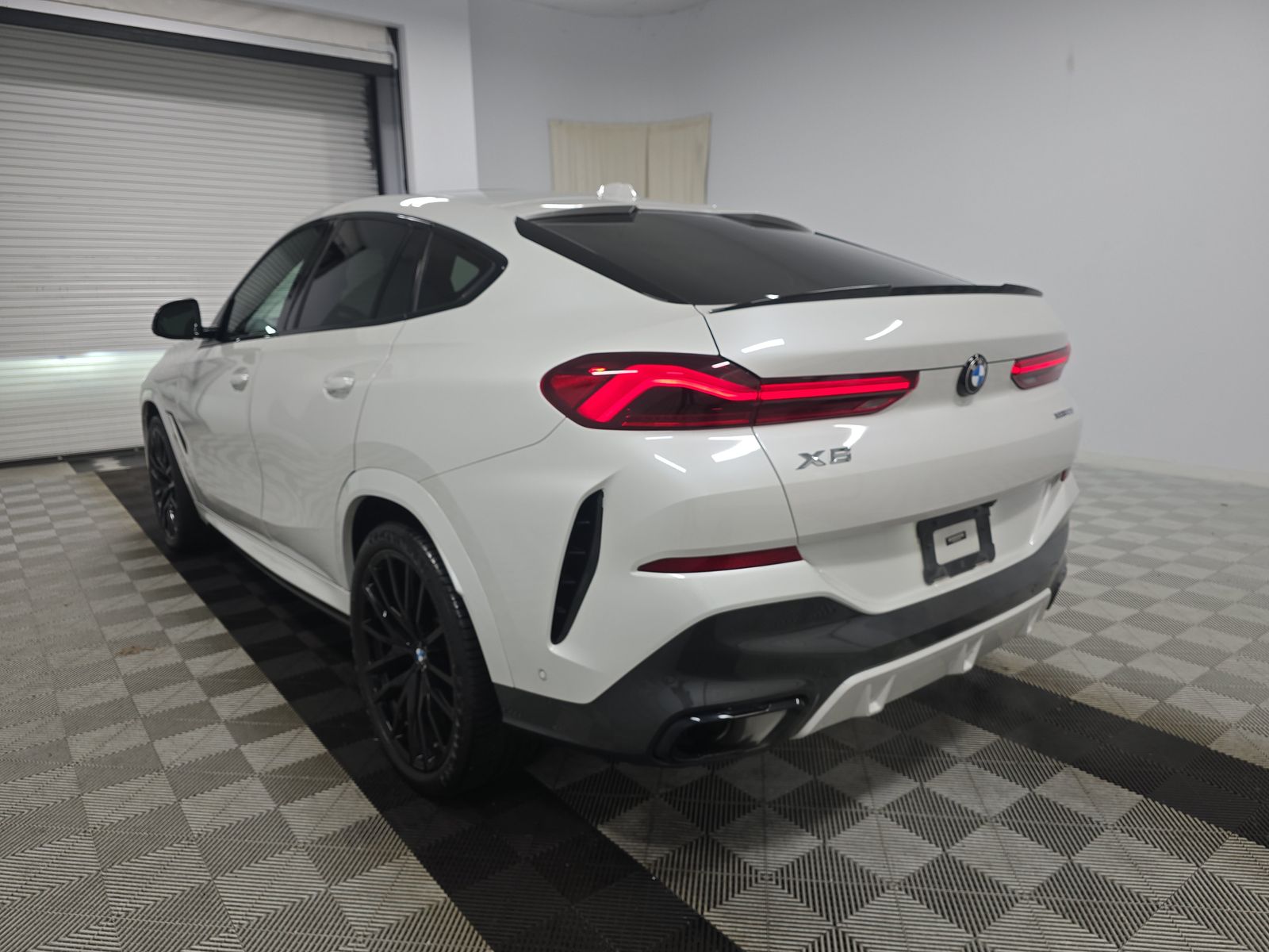 2024 BMW X6 xDrive40i AWD