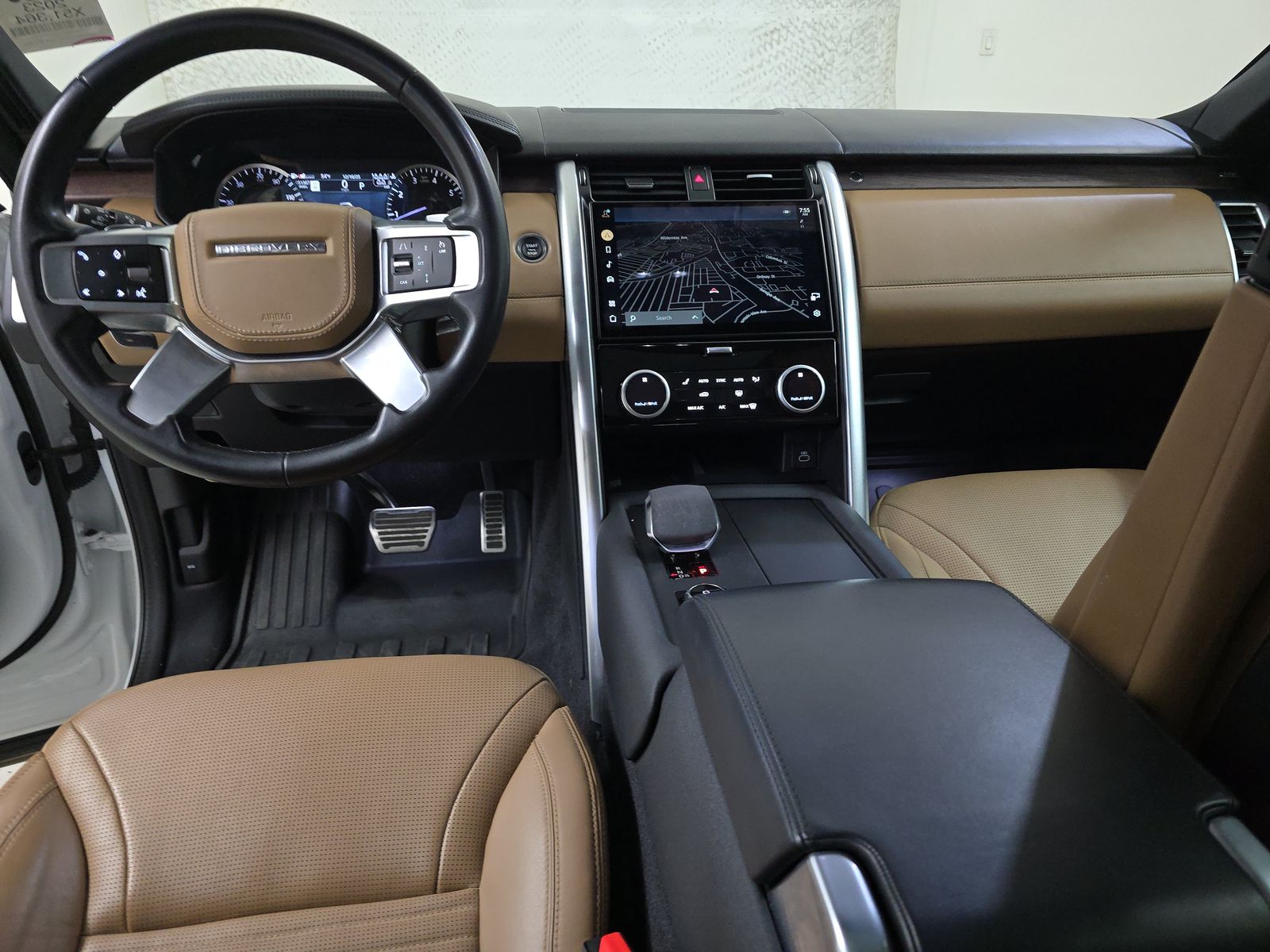 2023 Land Rover Discovery R-Dynamic HSE AWD