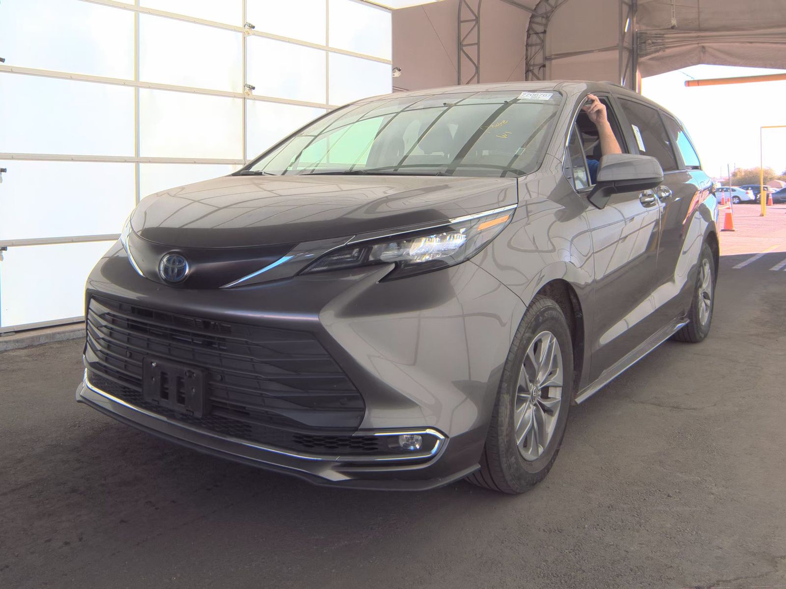 2024 Toyota Sienna XLE FWD
