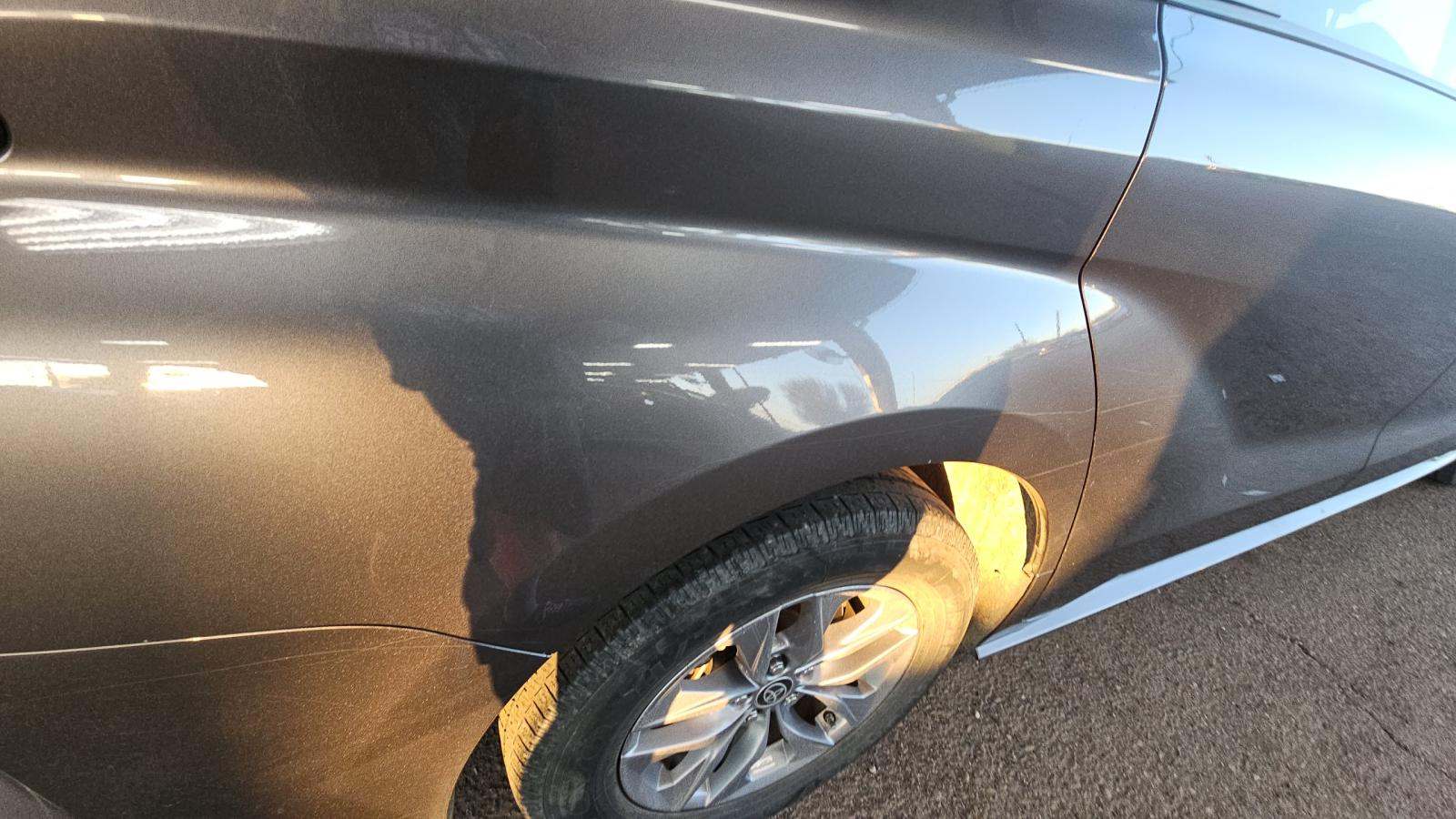 2024 Toyota Sienna XLE FWD