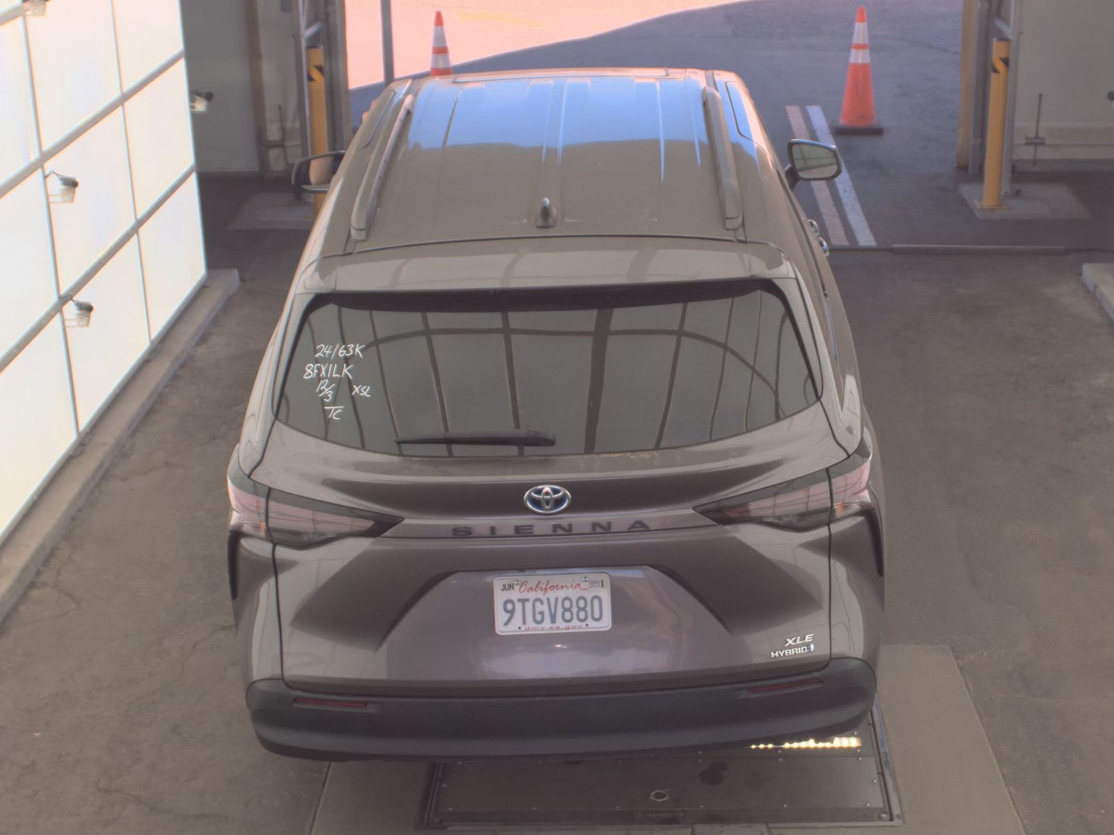 2024 Toyota Sienna XLE FWD