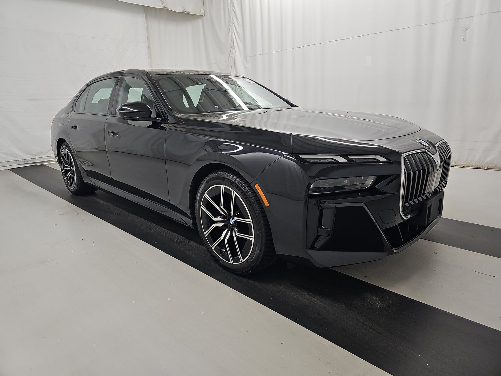 2023 BMW 7 Series 760i xDrive AWD