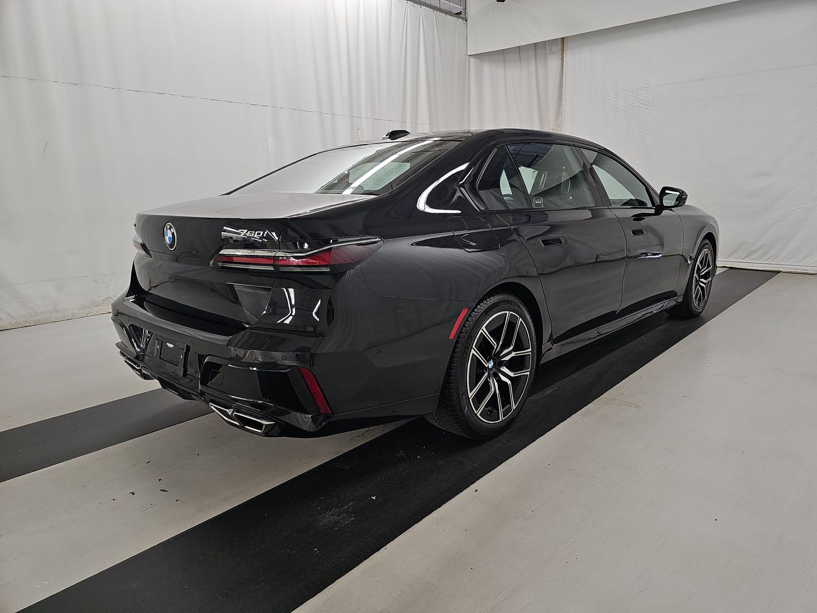 2023 BMW 7 Series 760i xDrive AWD