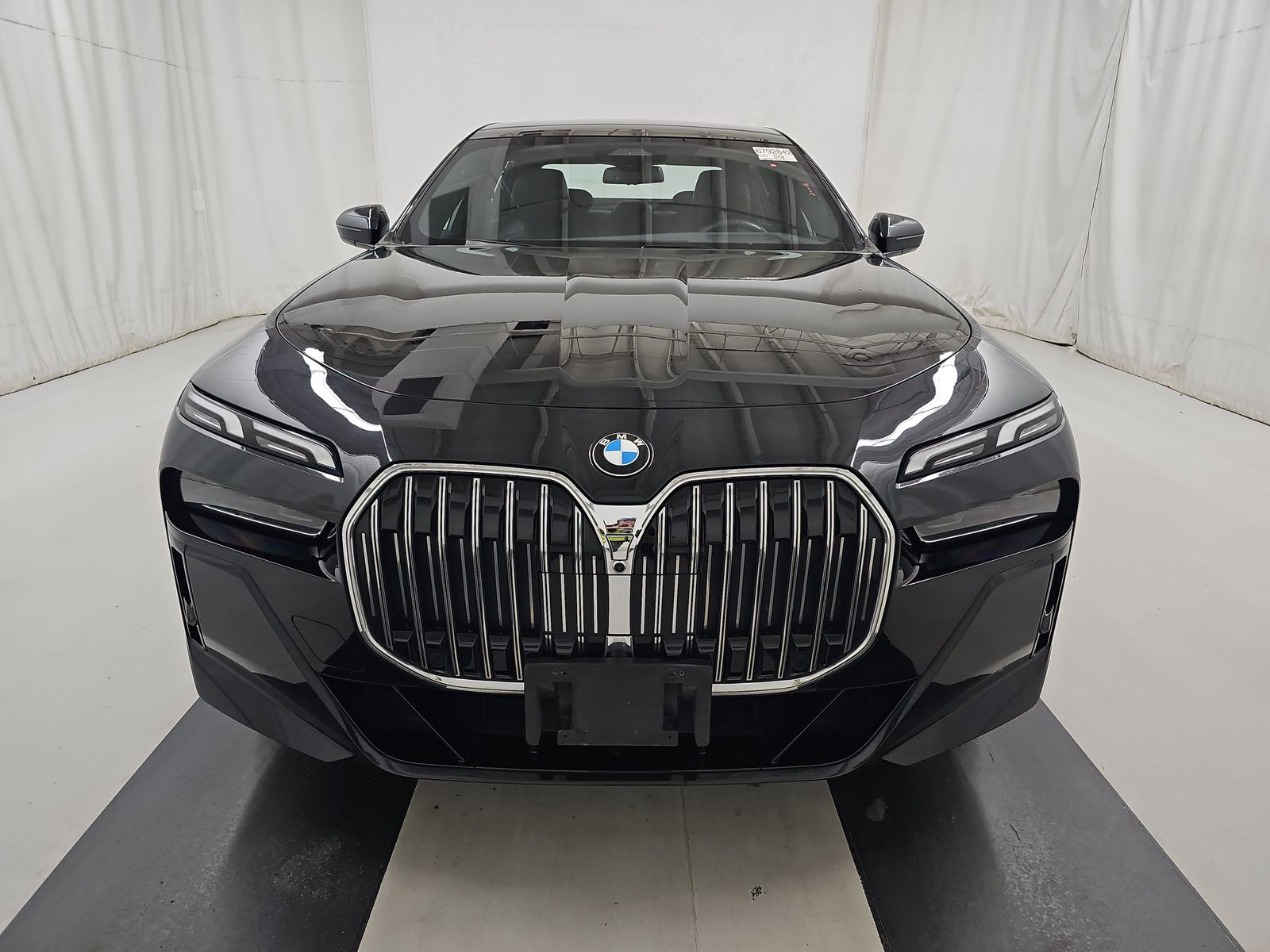 2023 BMW 7 Series 760i xDrive AWD