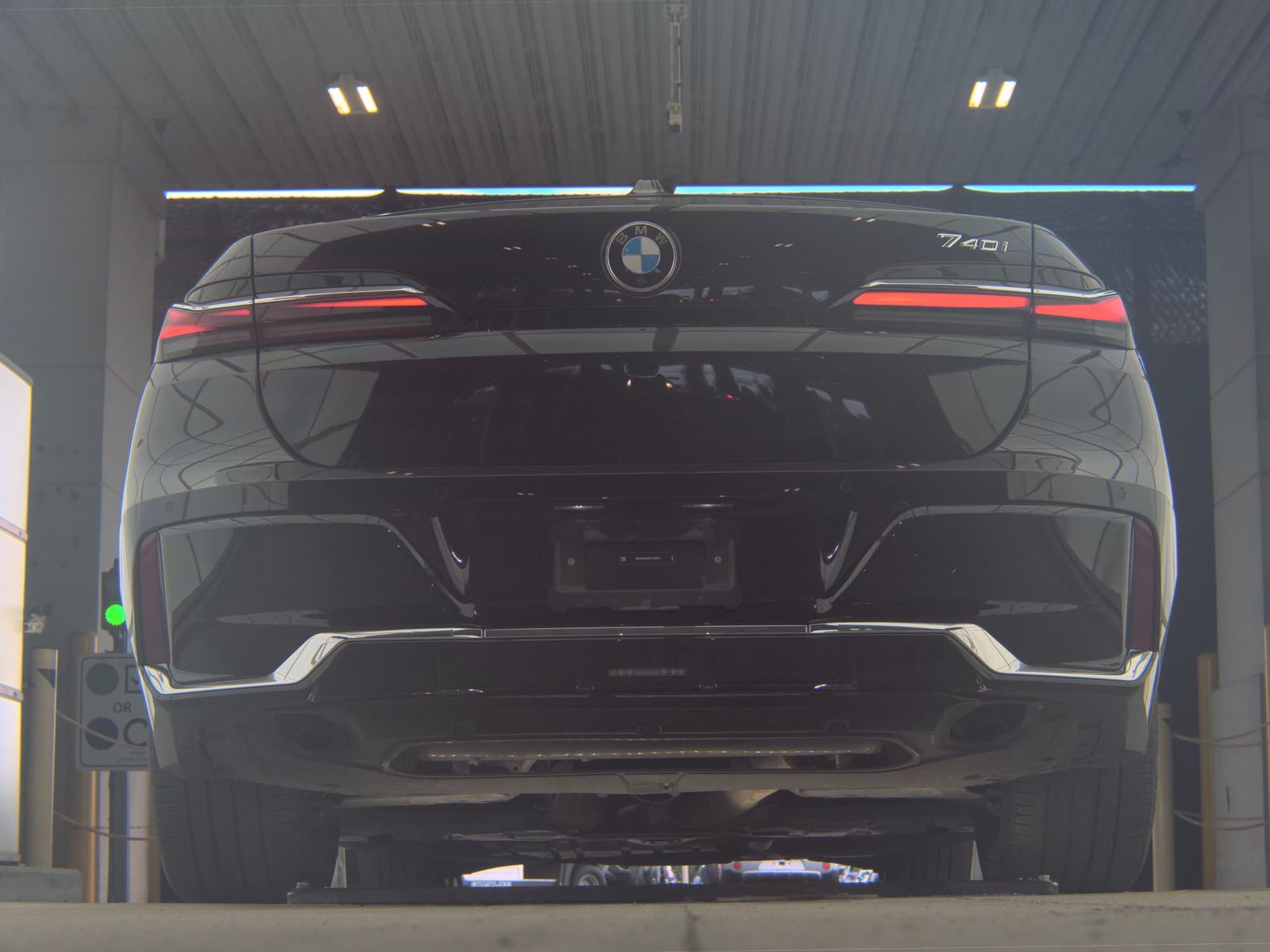 2025 BMW 7 Series 740i RWD