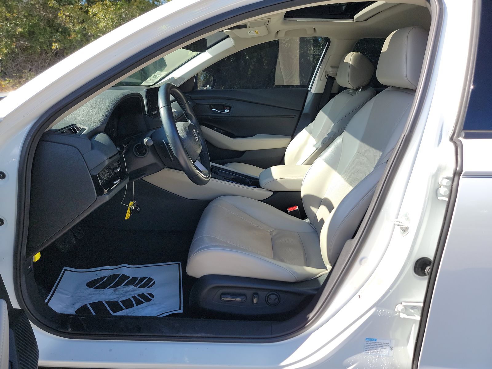 2023 Honda Accord Hybrid Touring FWD