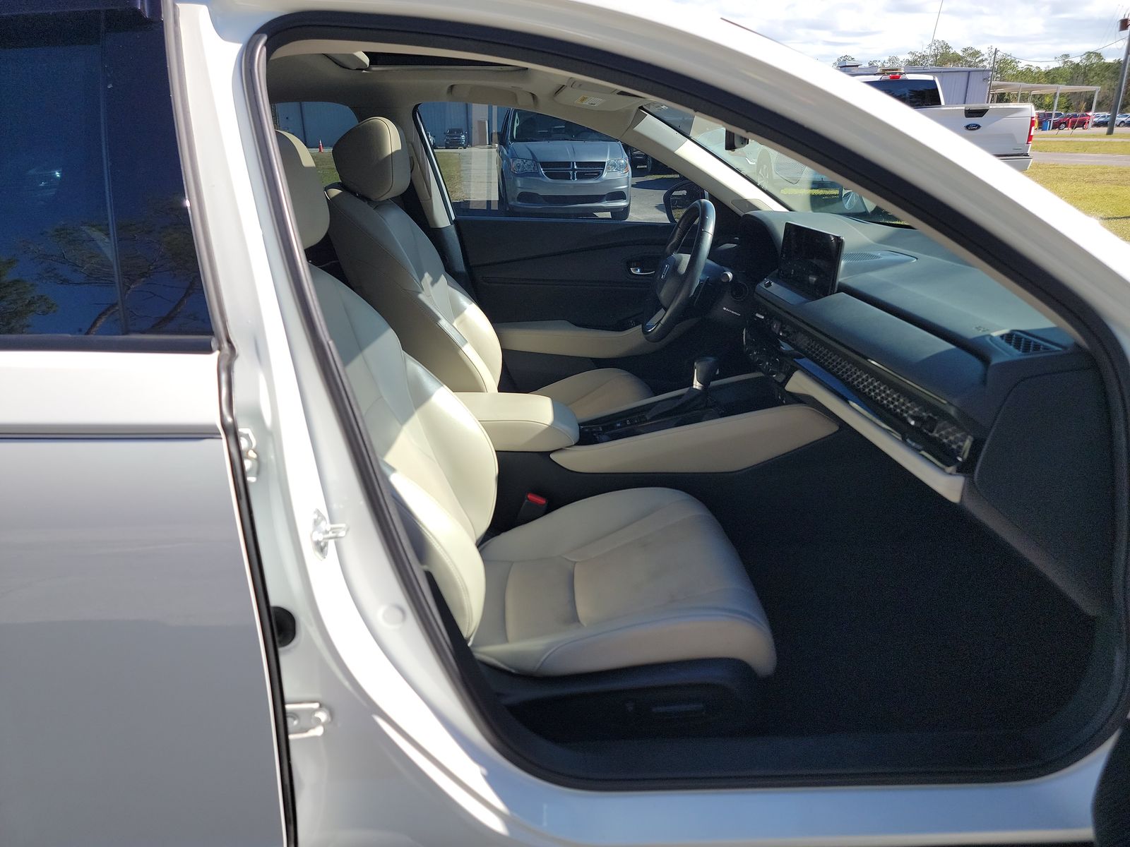 2023 Honda Accord Hybrid Touring FWD