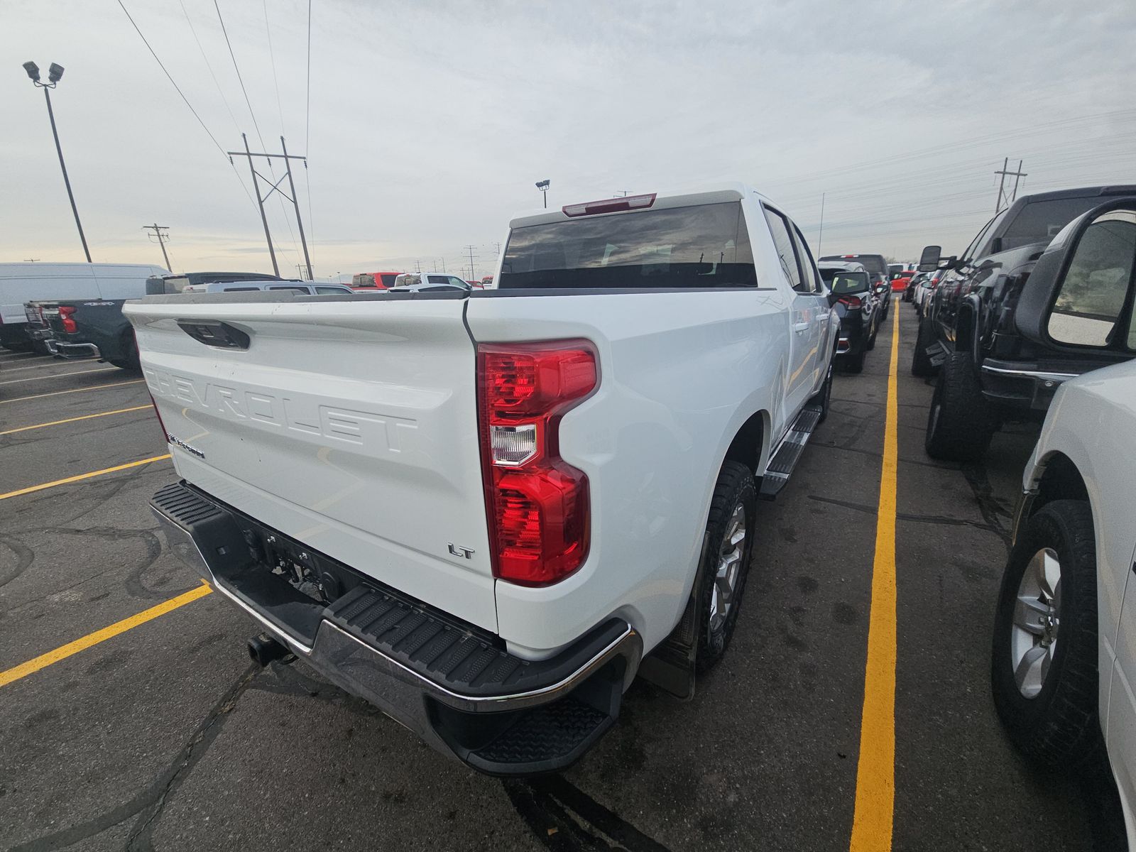 2023 Chevrolet Silverado 1500 LT AWD