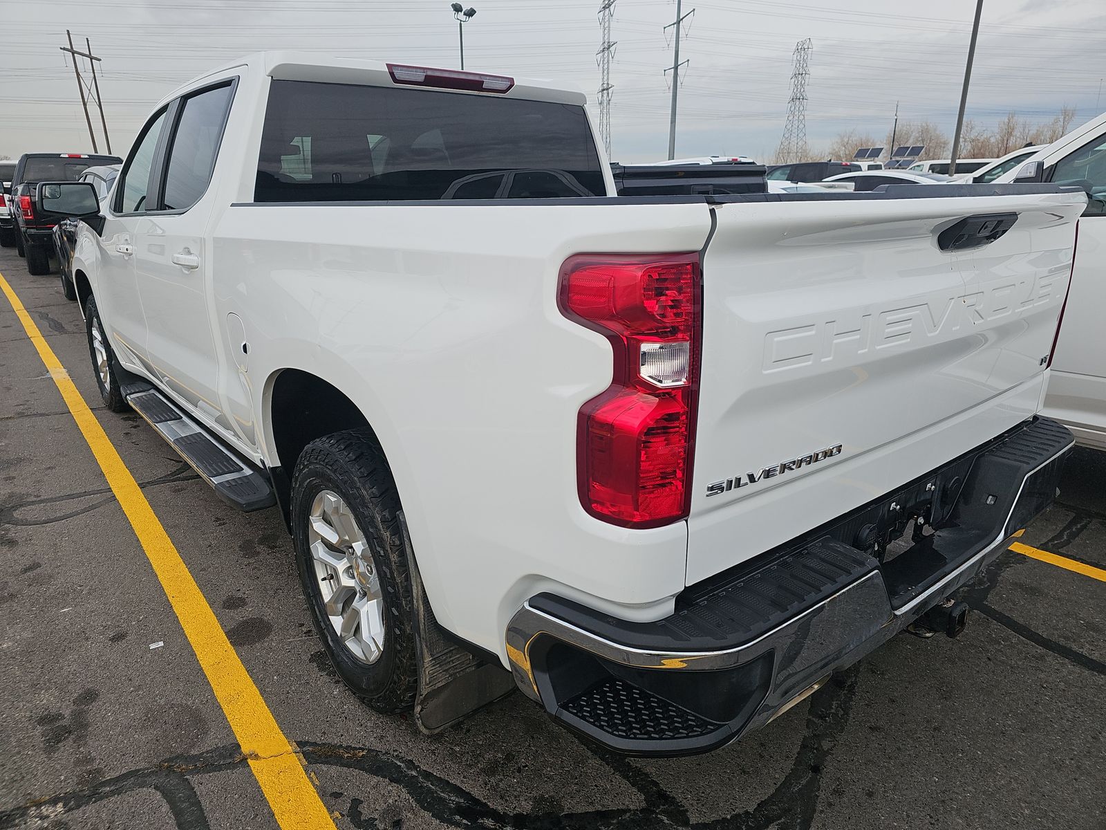2023 Chevrolet Silverado 1500 LT AWD