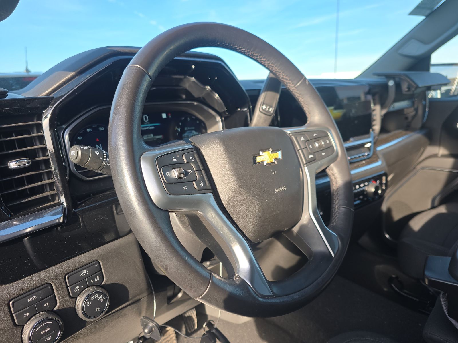 2022 Chevrolet Silverado 1500 LT AWD