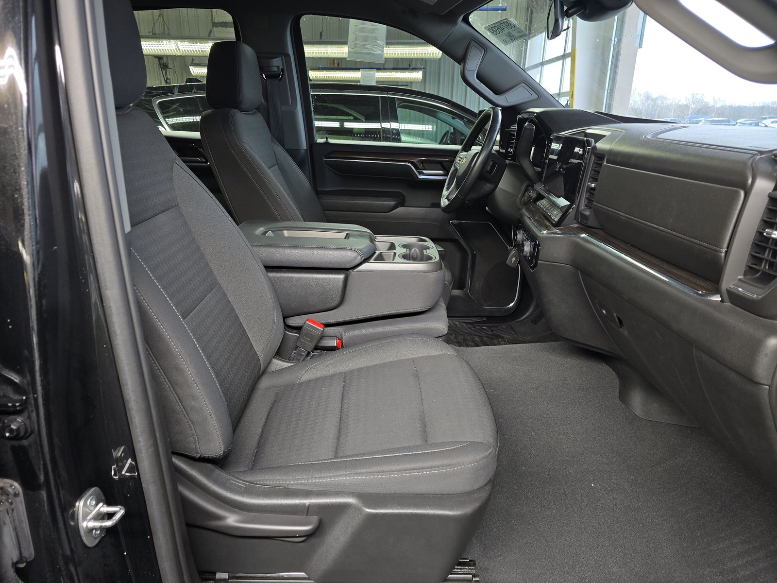 2023 Chevrolet Silverado 1500 LT AWD