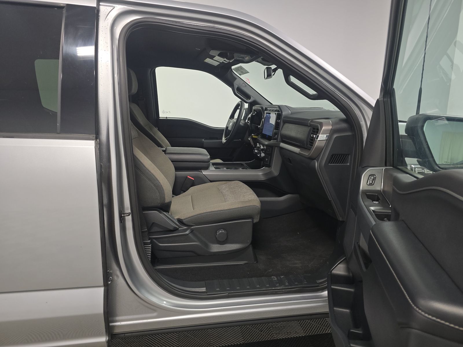 2024 Ford F-150 Hybrid XLT AWD