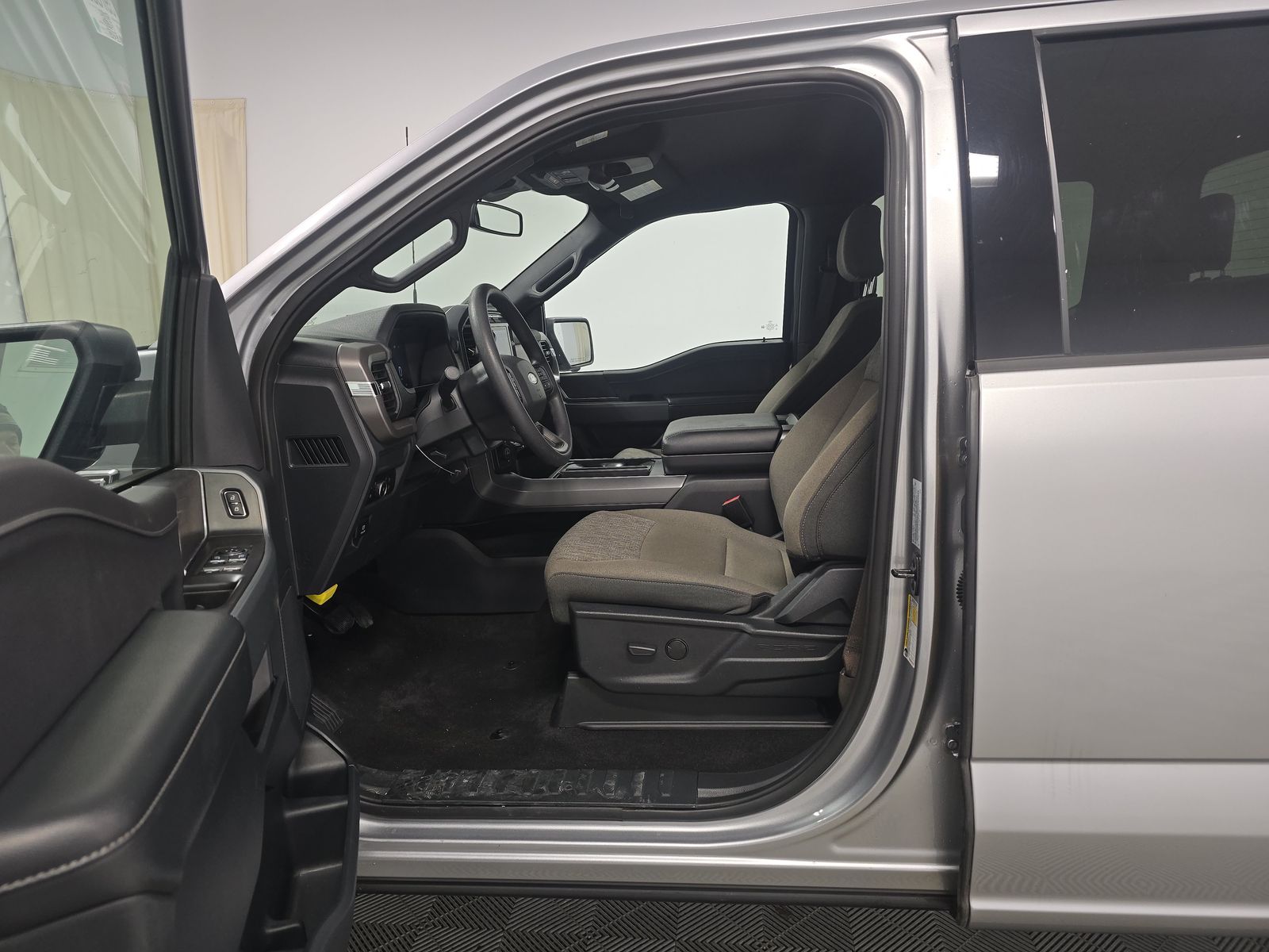 2024 Ford F-150 Hybrid XLT AWD