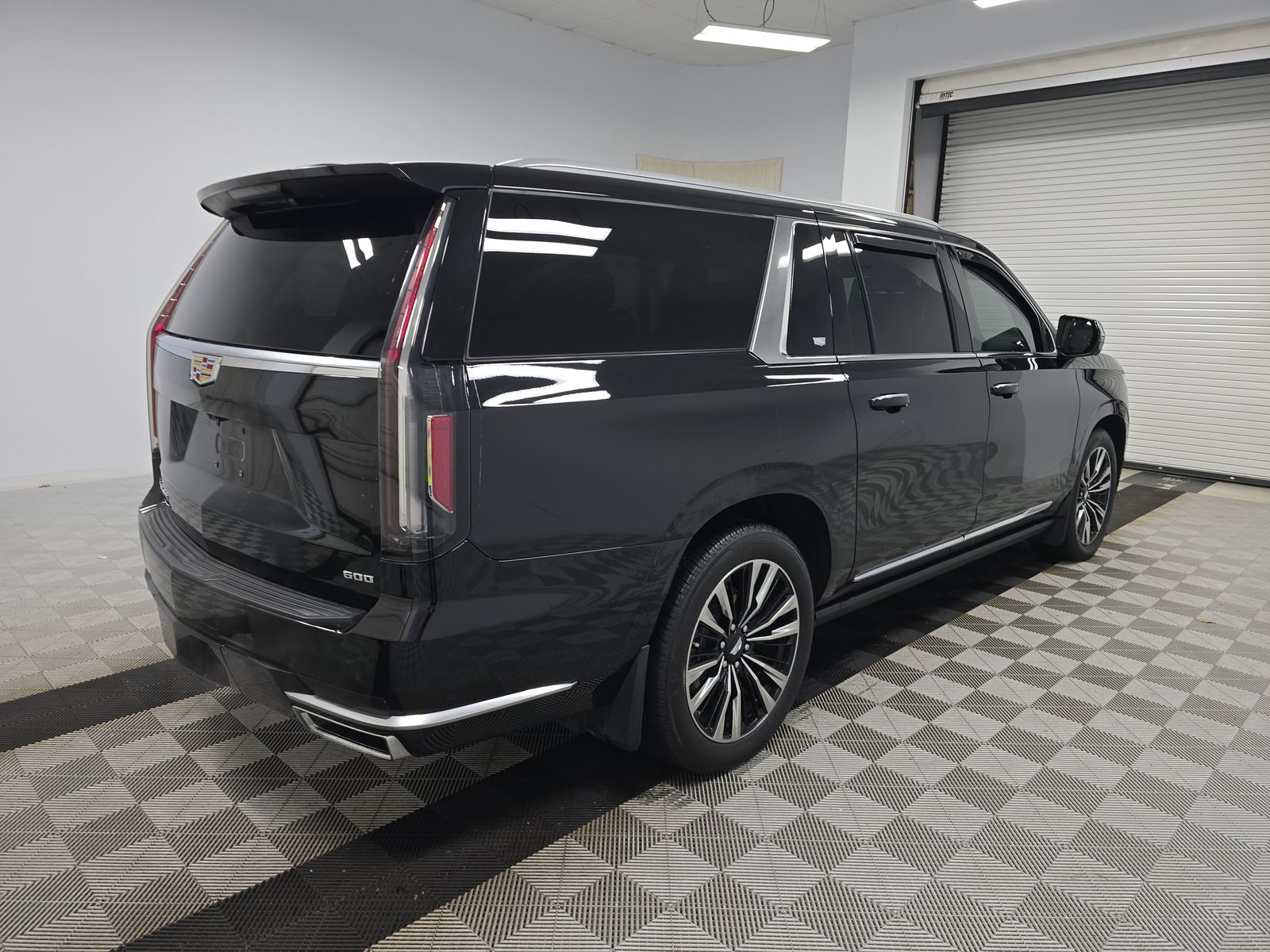 2024 Cadillac Escalade ESV Premium Luxury Platinum AWD