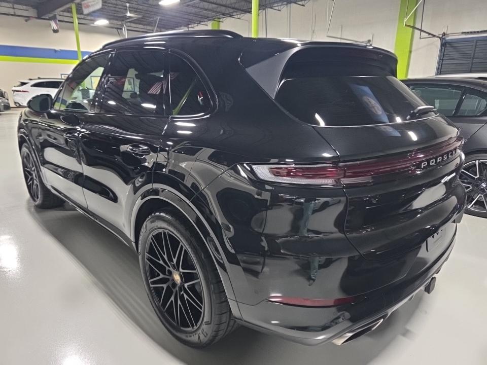 2024 Porsche Cayenne Base AWD