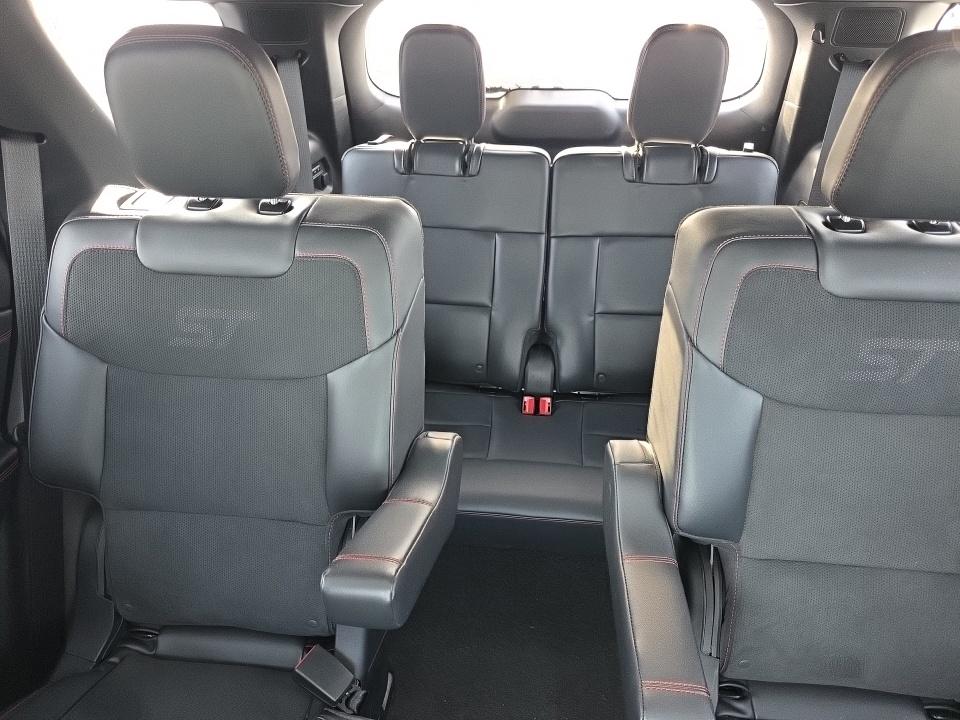 2025 Ford Explorer ST AWD