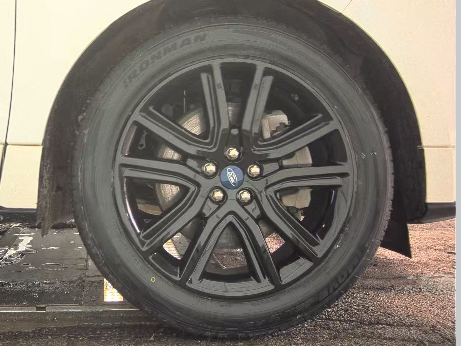 2022 Ford Edge ST-Line AWD