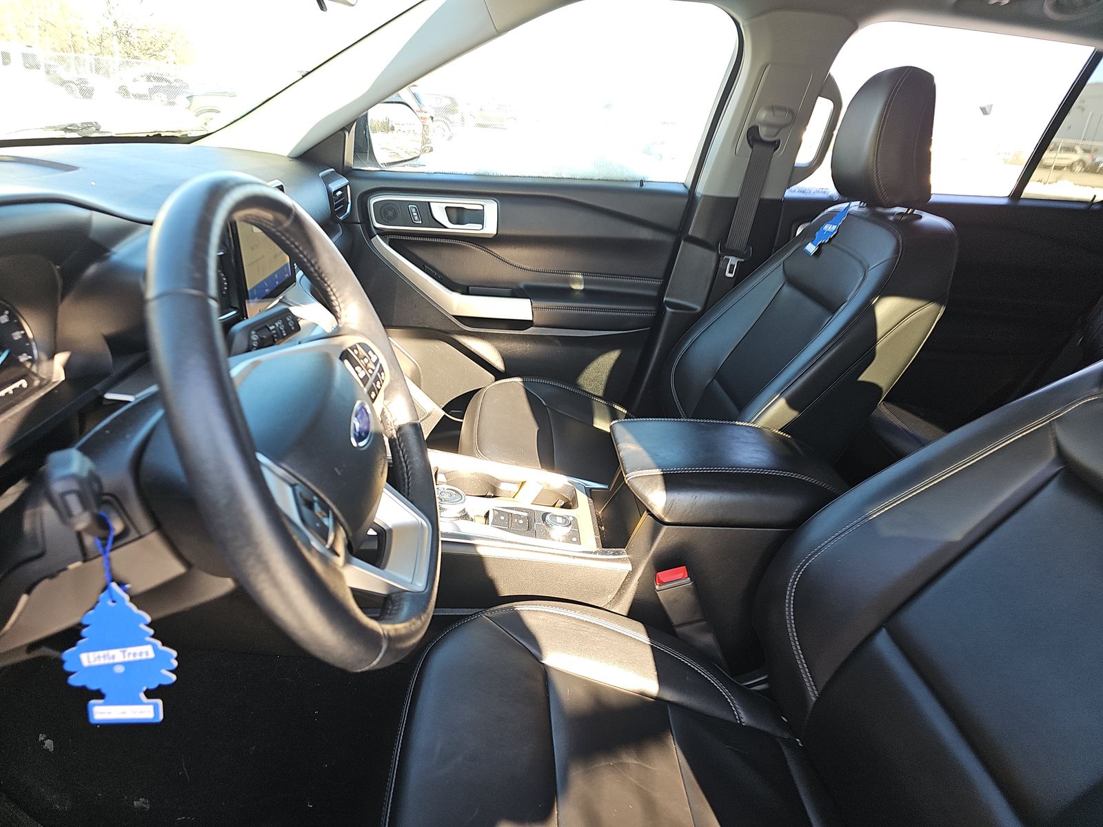 2023 Ford Explorer XLT AWD