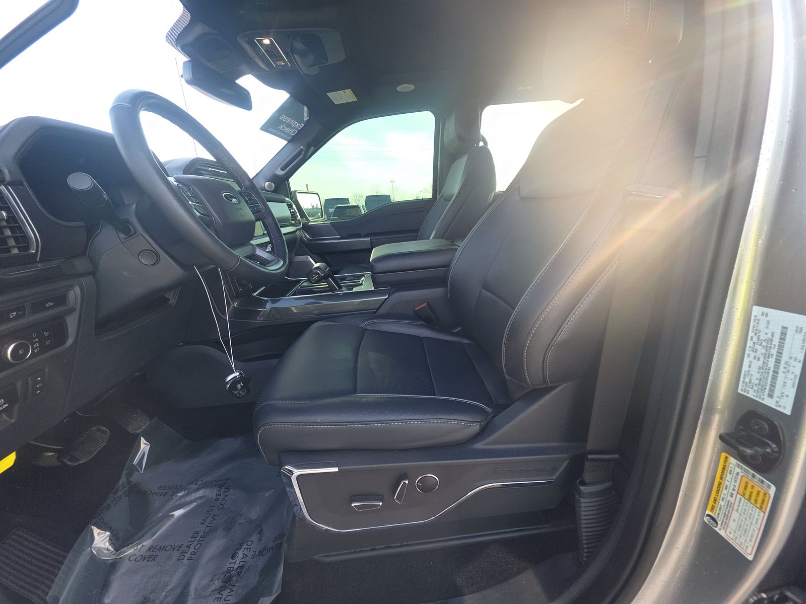 2023 Ford F-150 Hybrid Lariat AWD