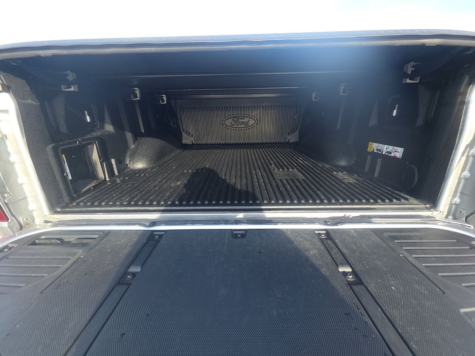 2023 Ford F-150 Hybrid Lariat AWD