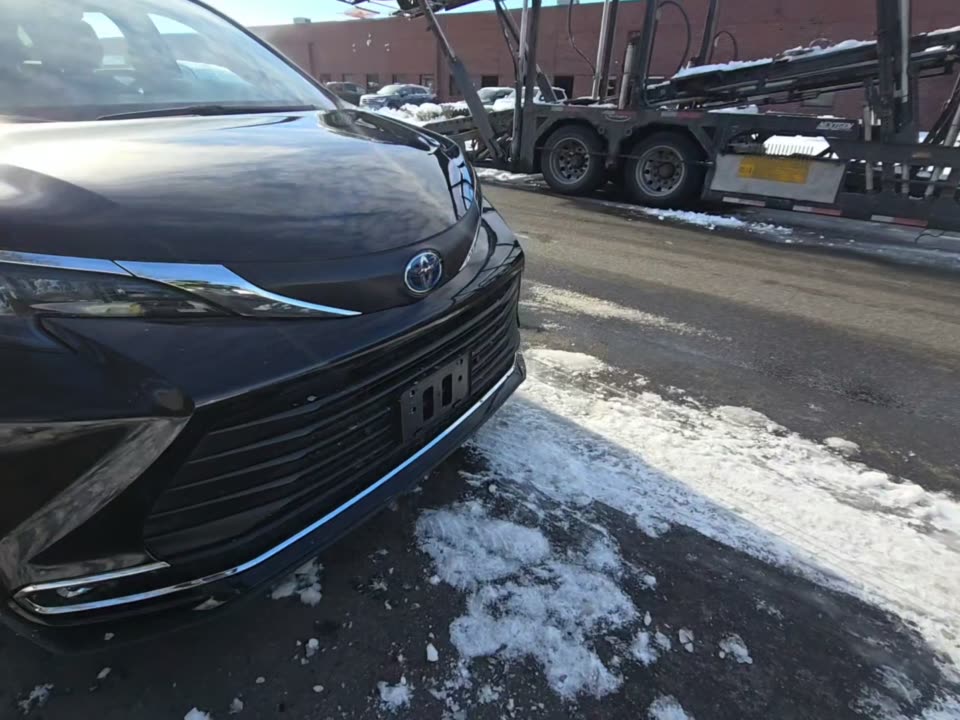 2024 Toyota Sienna XLE AWD