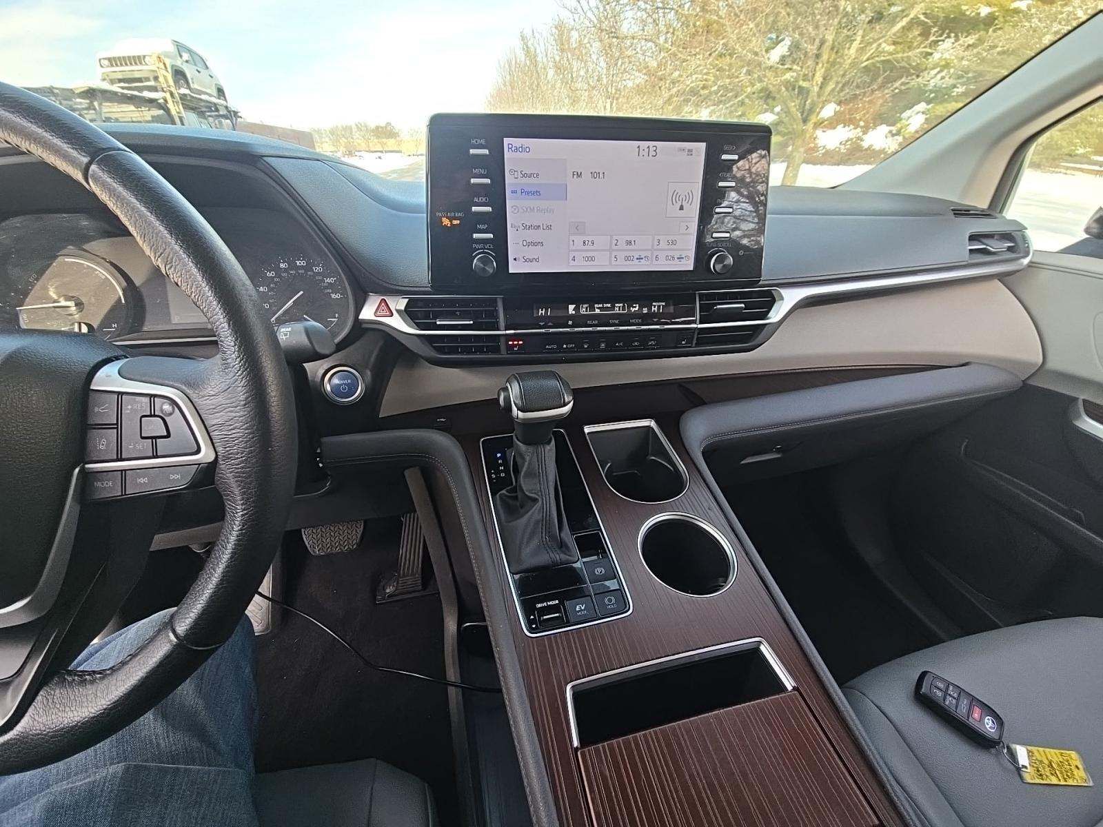 2024 Toyota Sienna XLE AWD