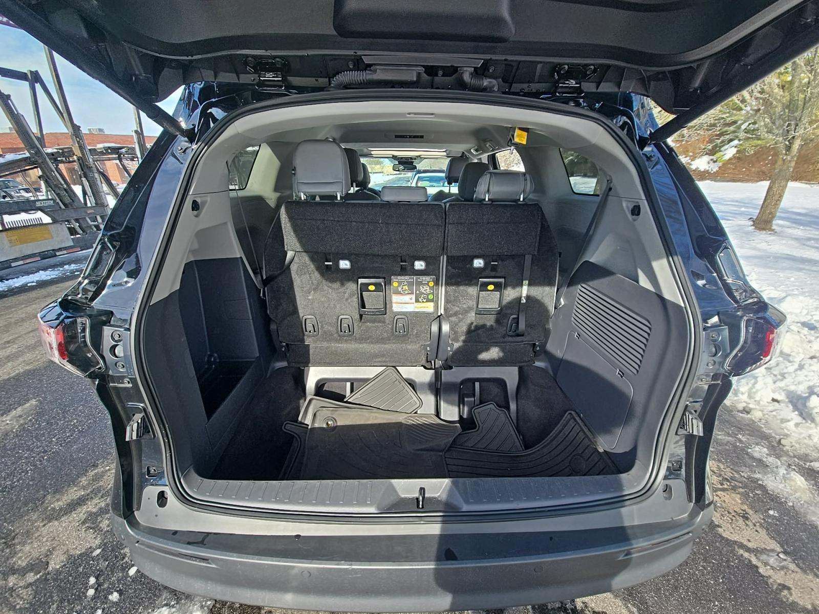 2024 Toyota Sienna XLE AWD