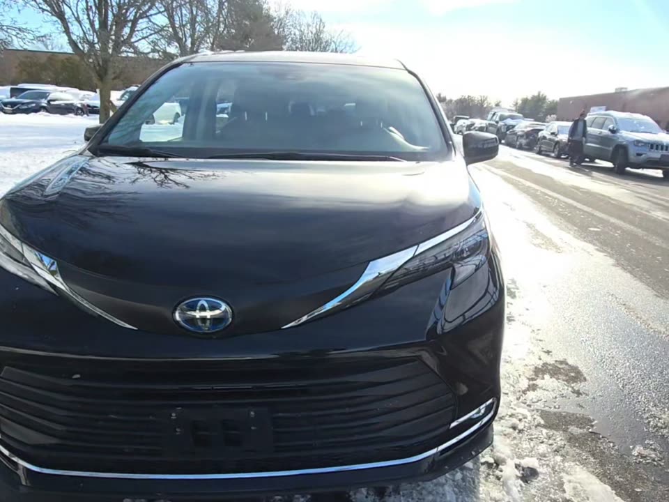 2024 Toyota Sienna XLE AWD