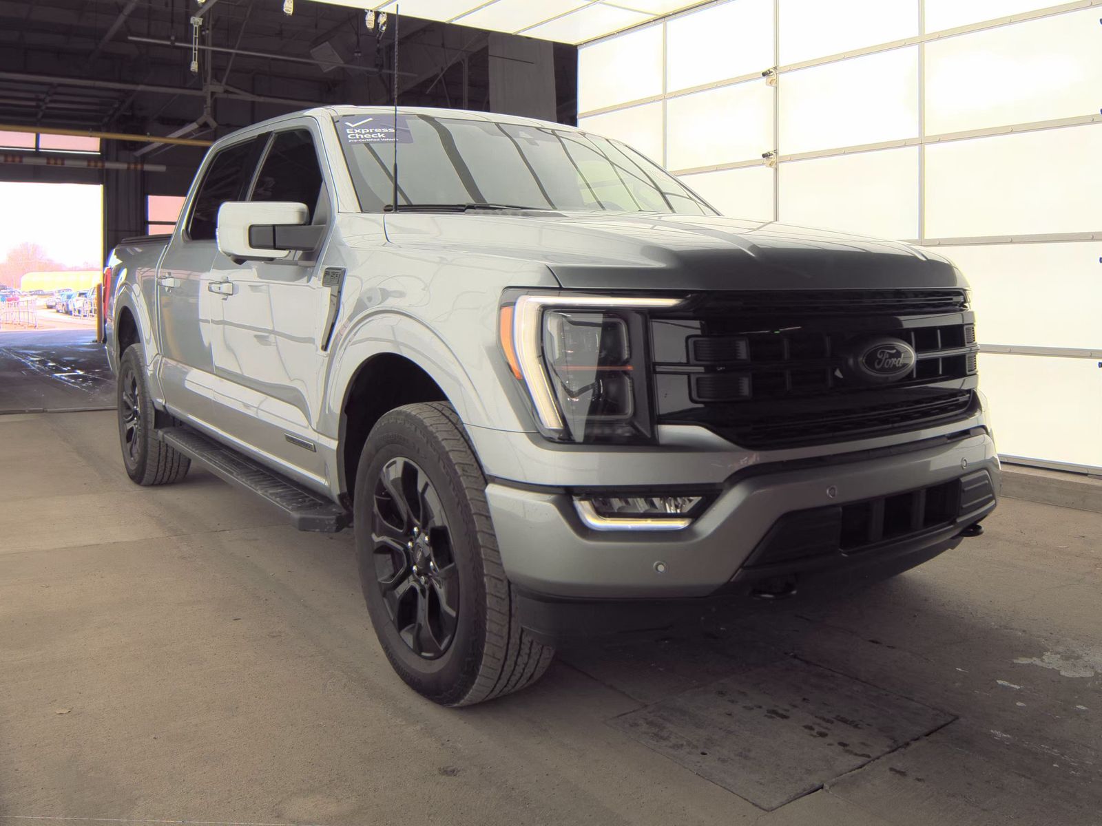 2023 Ford F-150 Hybrid Lariat AWD