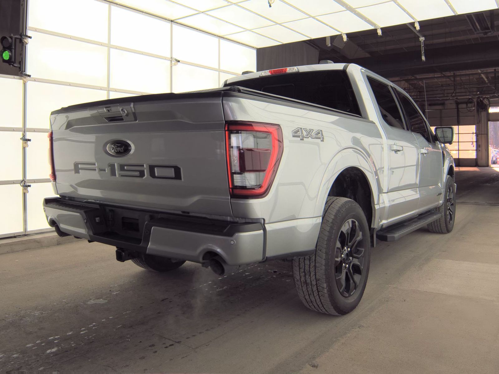 2023 Ford F-150 Hybrid Lariat AWD