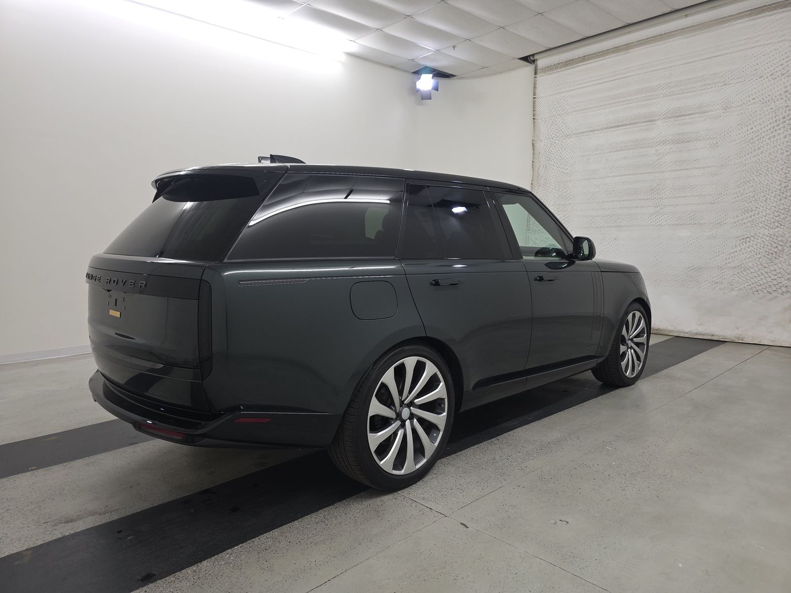 2025 Land Rover Range Rover SE AWD