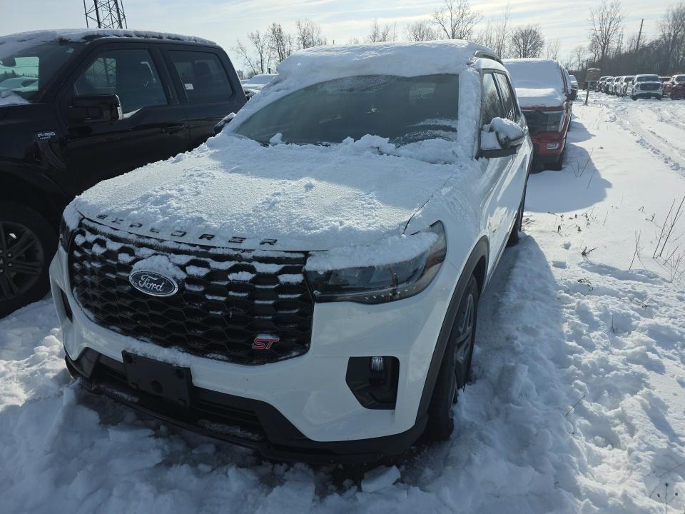 2025 Ford Explorer ST AWD