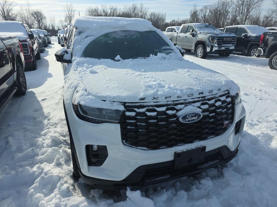 2025 Ford Explorer ST AWD