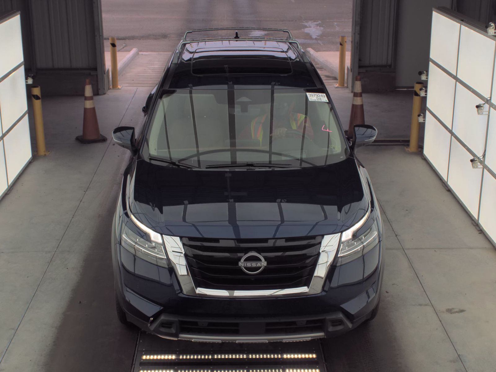 2024 Nissan Pathfinder Platinum FWD