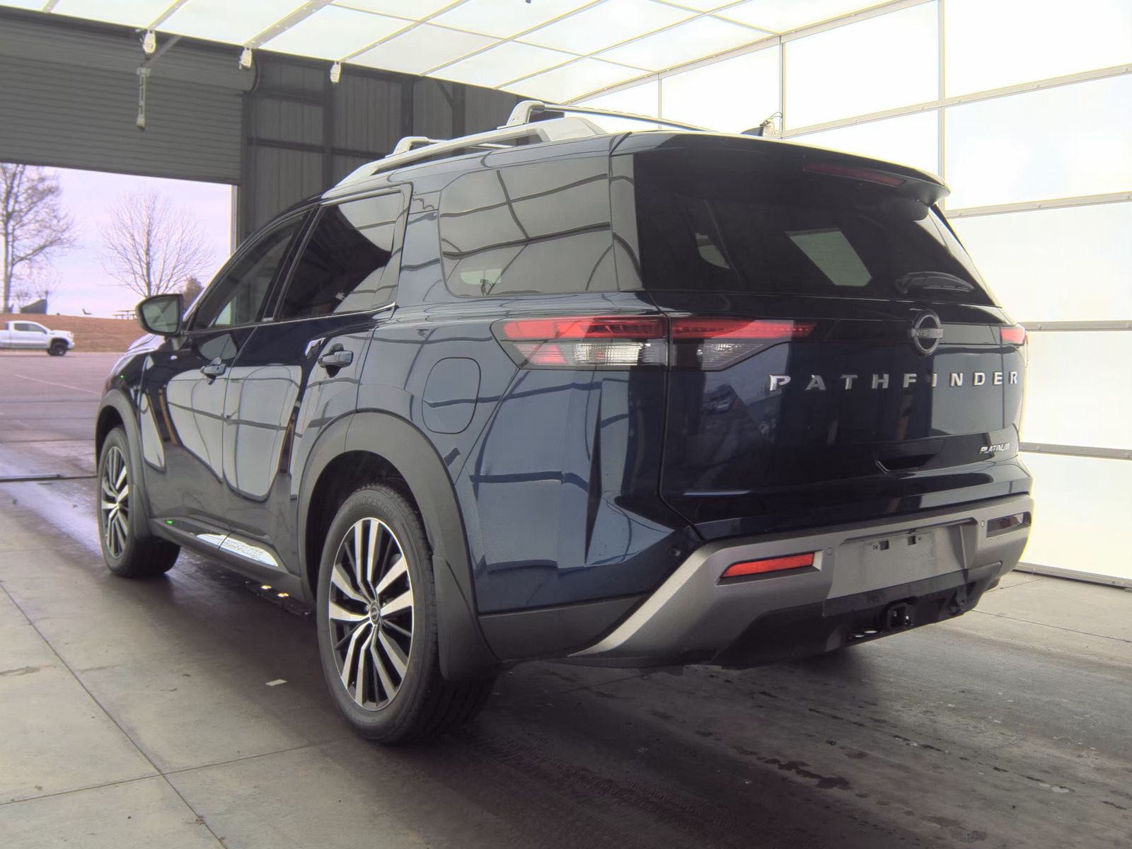 2024 Nissan Pathfinder Platinum FWD