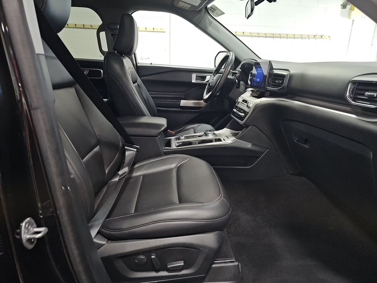 2022 Ford Explorer XLT AWD