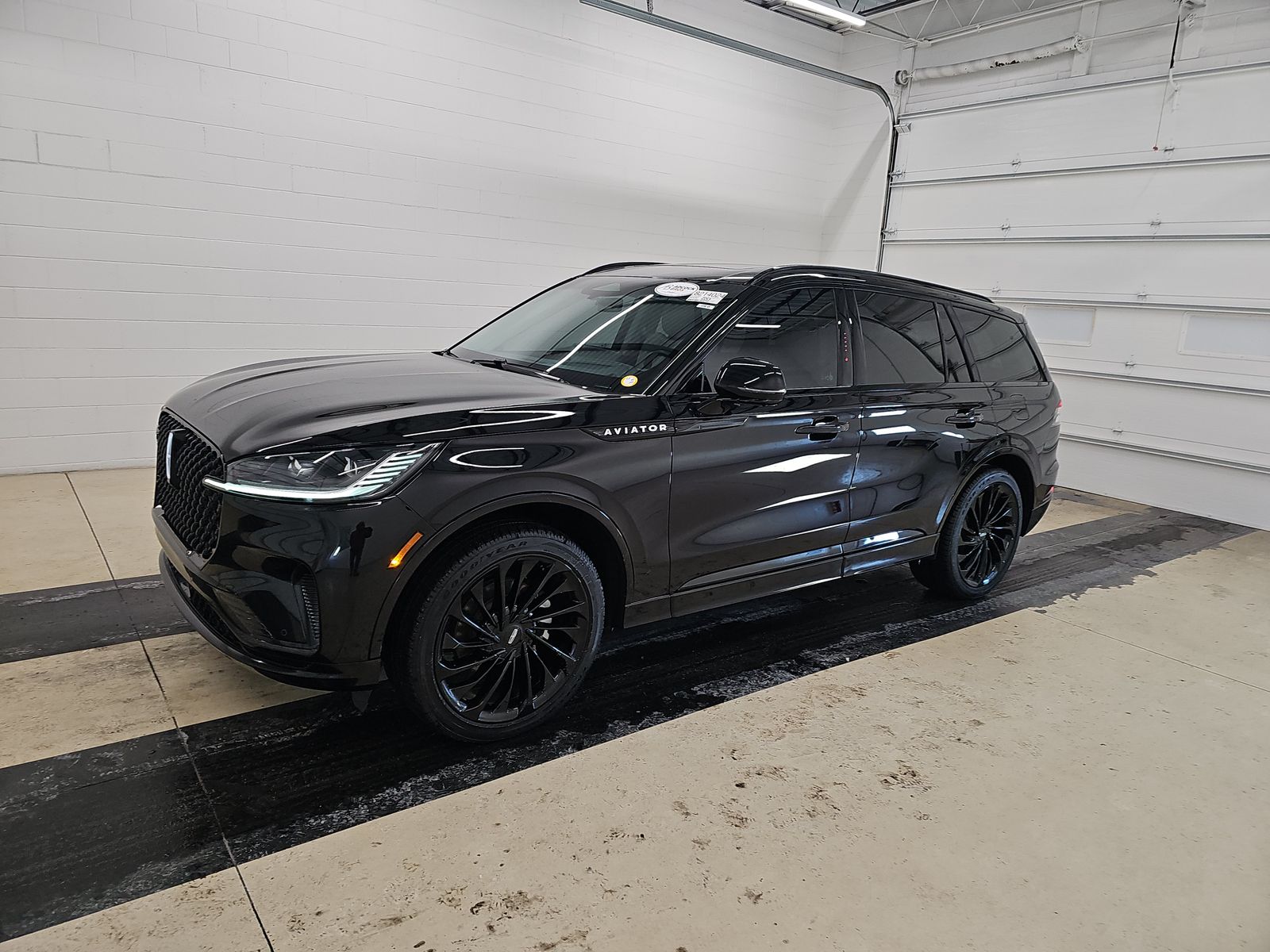 2025 Lincoln Aviator Reserve's photo