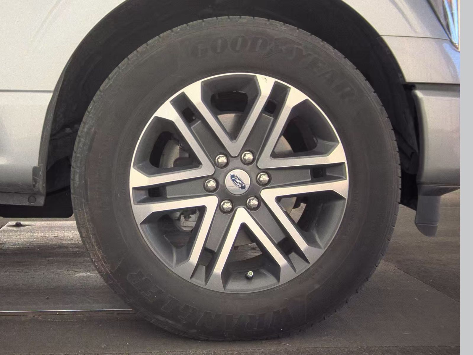 2023 Ford F-150 XL RWD