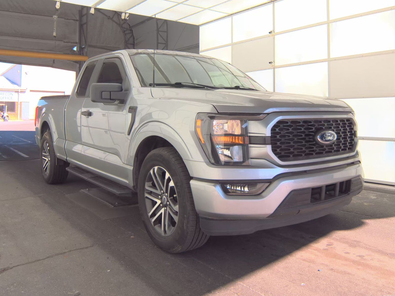 2023 Ford F-150 XL RWD