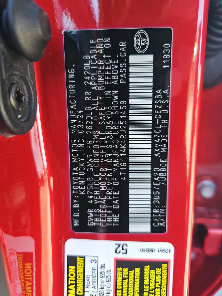 2024 Toyota Camry SE FWD