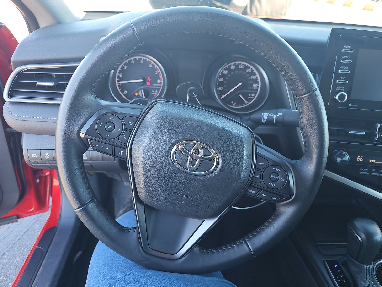 2024 Toyota Camry SE FWD