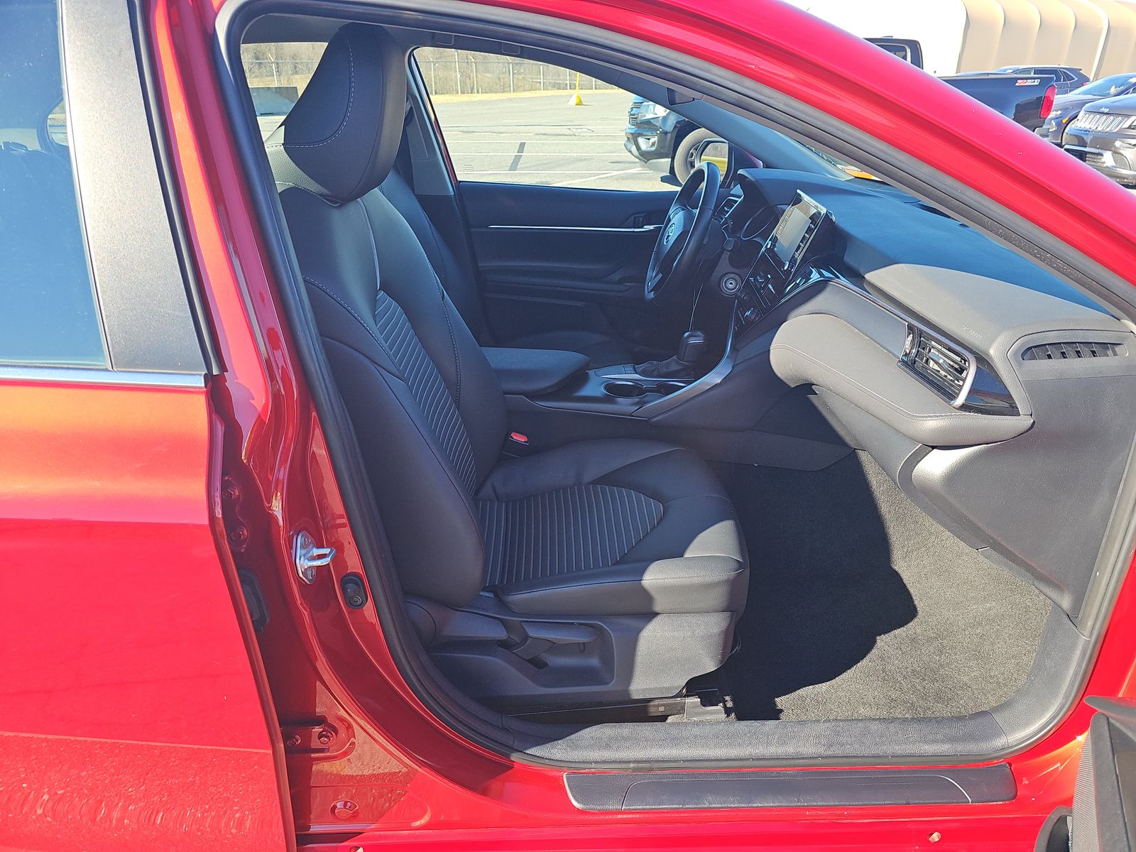 2024 Toyota Camry SE FWD