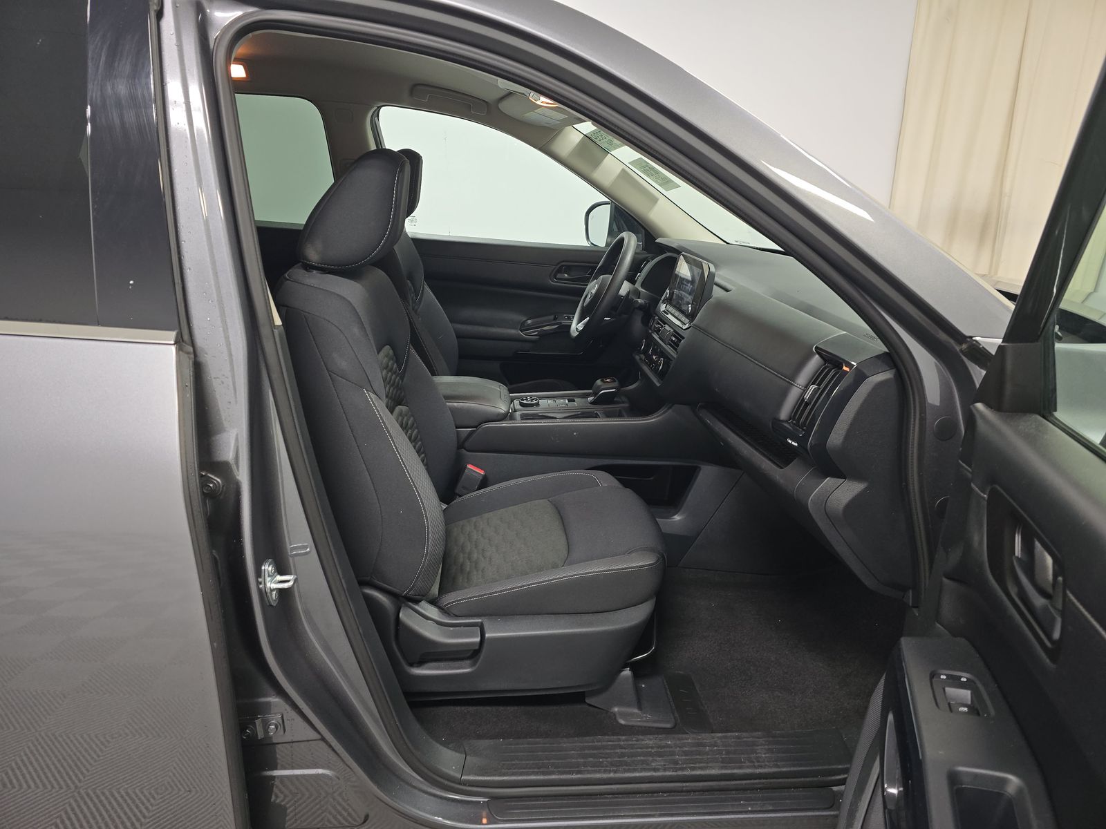 2024 Nissan Pathfinder S AWD