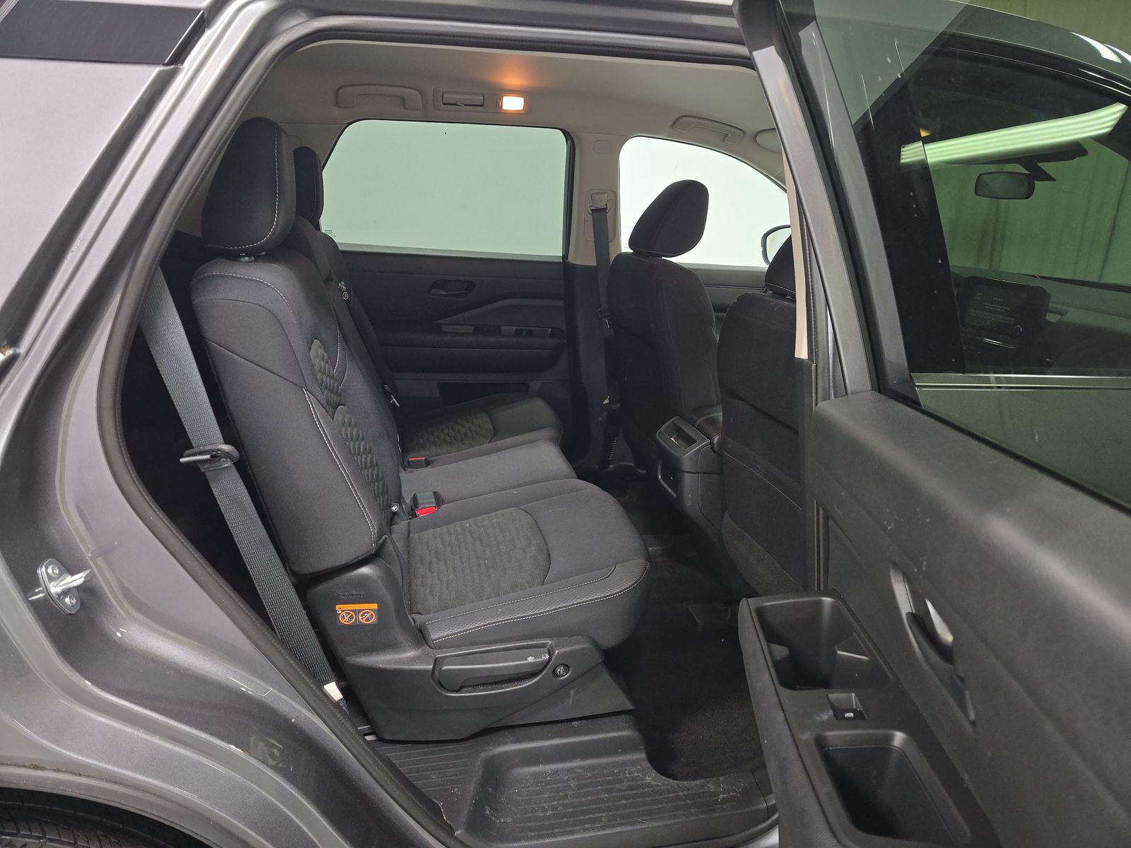 2024 Nissan Pathfinder S AWD