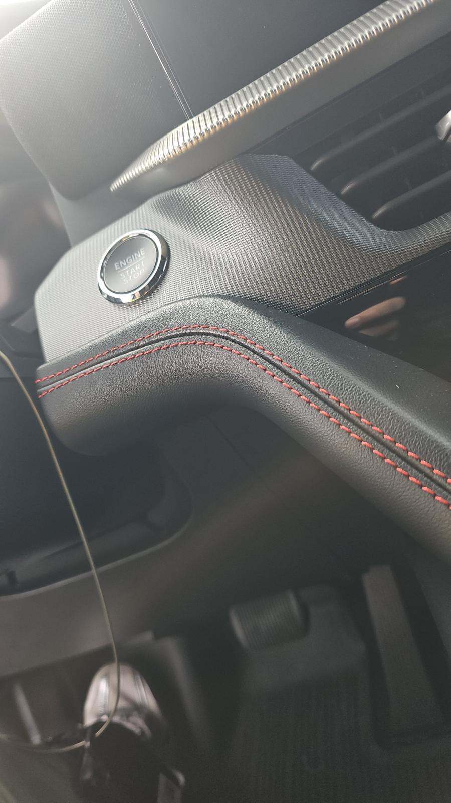 2025 Ford Explorer ST-Line RWD