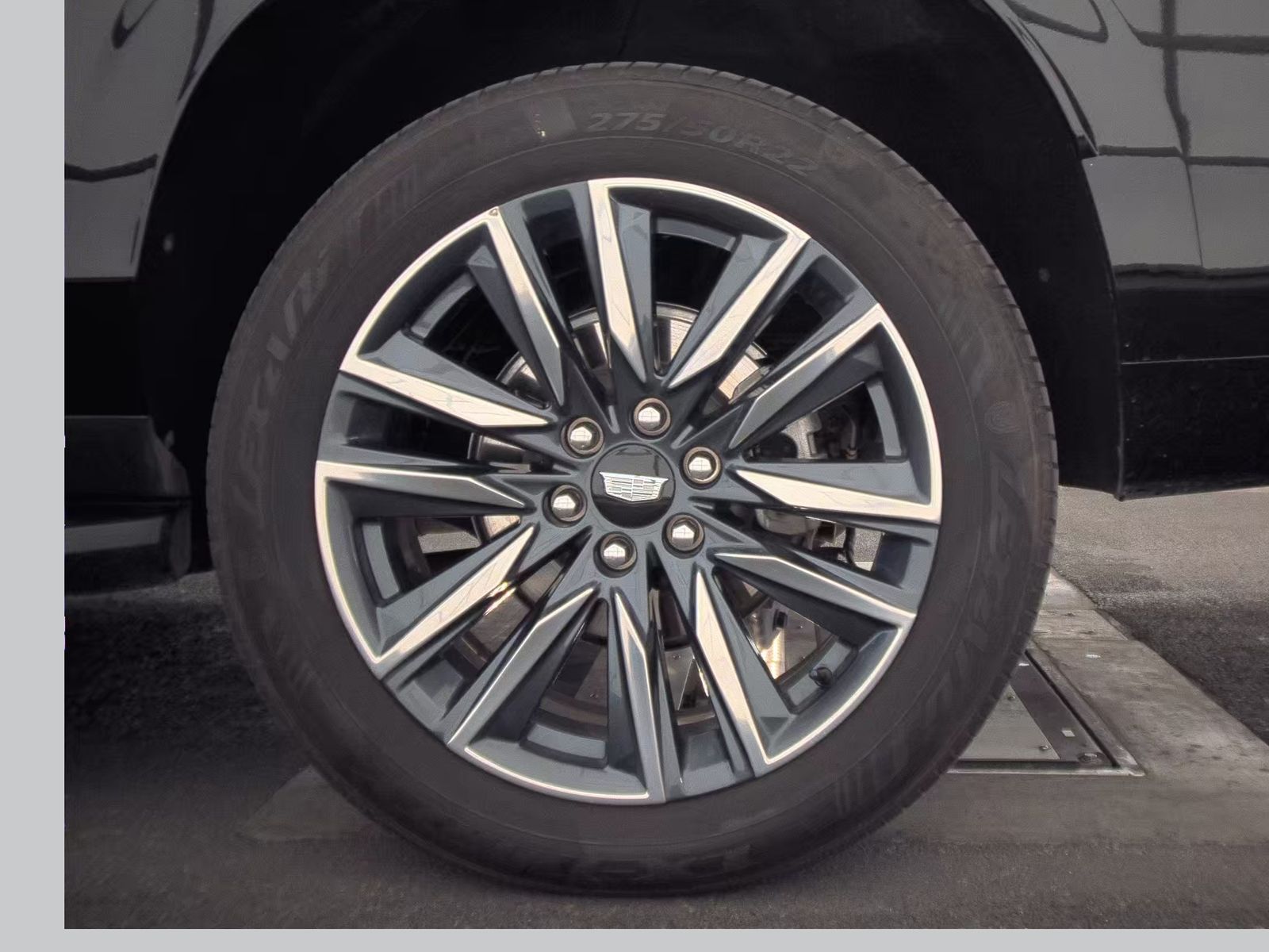 2023 Cadillac Escalade ESV Sport AWD