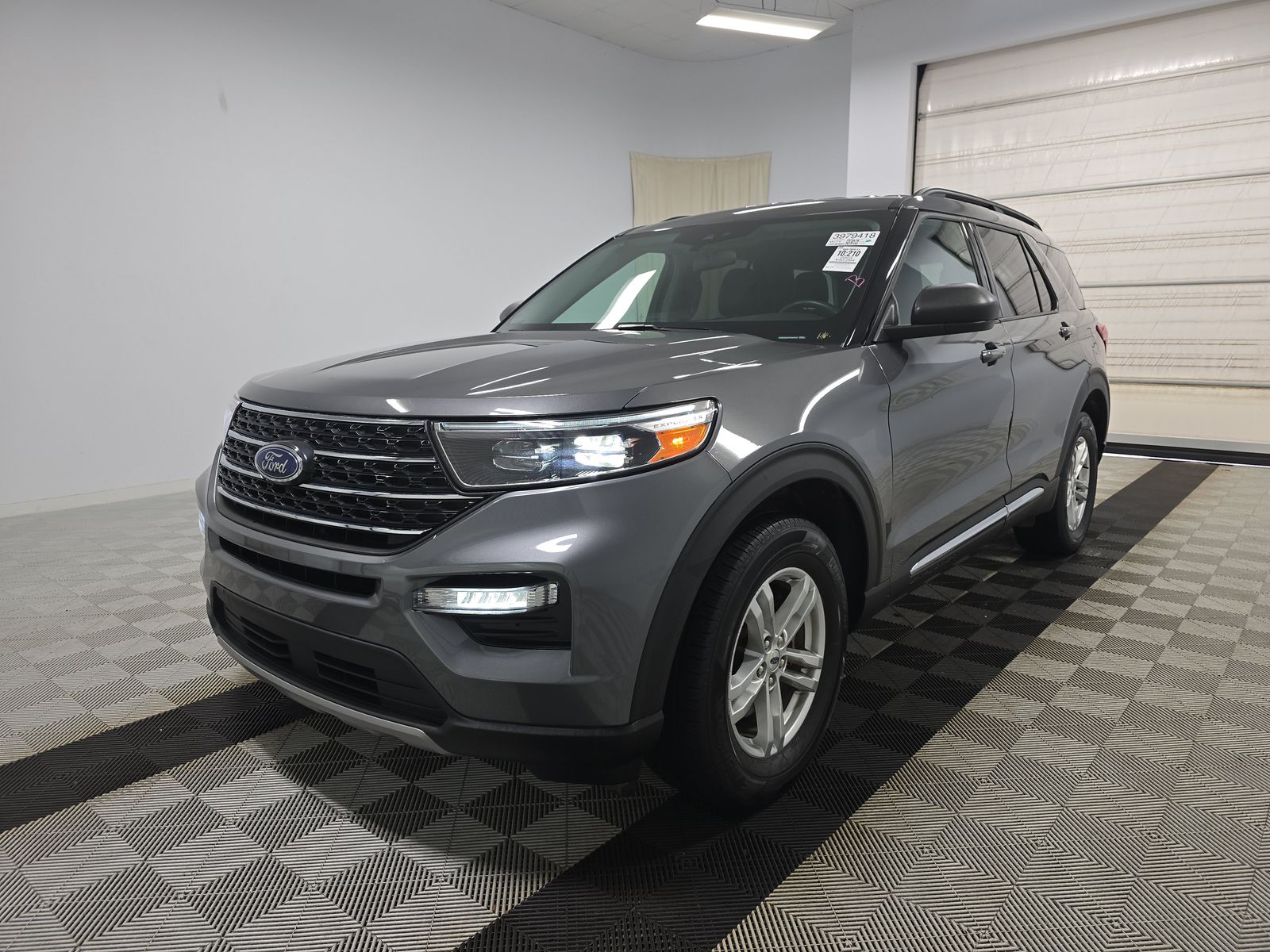 2023 Ford Explorer XLT AWD